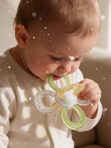 KUB | Biteable Silicone Rattle 0-1 Year