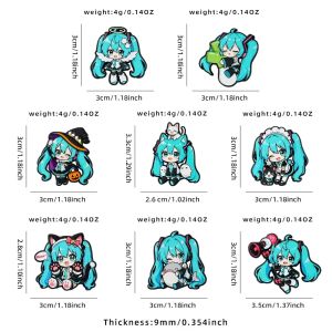 Bandai | Bộ 8 Huy Hiệu Kim Loại Tráng Men Anime Vocaloid Chibi Kawaii Nhiều Tư Thế Thẩm Mỹ Làm Quà Tặng Cho Người Lớn Dùng Trang Trí Ba Lô Quần Áo
