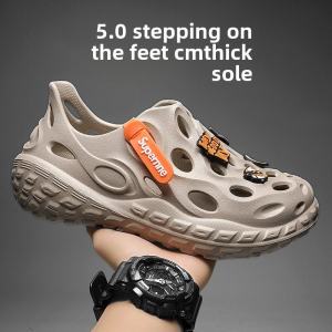 Summer Outdoor Mens Slippers Sports Hole Hole Shoes Beach Sandals Thick Bottom EVA Material Lightweight Casual Footwear