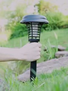 ไฟปักสนาม 2in1 ไฟโซล่าเซลล์ ไฟล่อแมลง เครื่องดักยุง เครื่องดักยุงไฟฟ้า