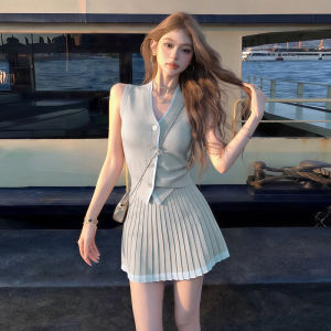 Homecore | Sleeveless V-Neck Grey Pleated Skirt Set Summer