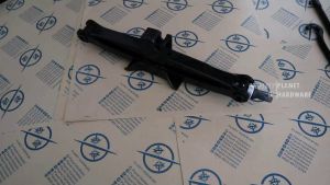 Dongkrak Mobil Jembatan Ulir 2 Ton Warna Hitam