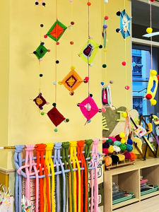 Kindergarten DIY Handcraft Material Kit Yipu Brand Woolen Thread Weaving Tool for Fine Motor Skills And Hand Eye Coordination