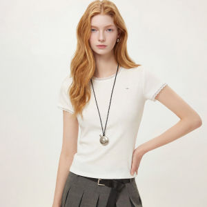 Lace Trimmed Short Sleeve Slimming T-shirt