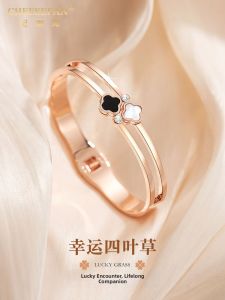 Clover Delicate Luxury Bracelet