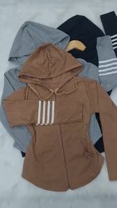 Áo khoác nữ vải gân_ vạt bầu phối túi xinh xắn dễ thương ( Freesize 40-55 Kg )