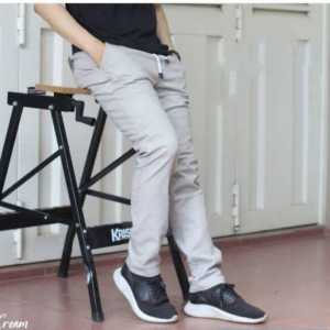 Celana Chinos Terlaris: Celana Casual & Nyaman untuk Sehari-hari