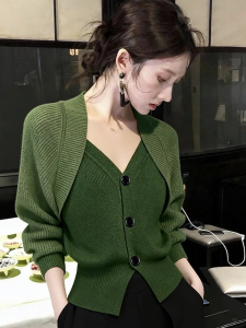 DANTING | Elegant Unique Two-Piece Style Waist-Defined Green Sweater