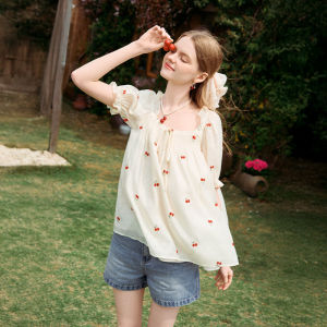 XIANGYING | French Puff Sleeve Loose and Rejuvenating Embroidered Lightweight Blouse