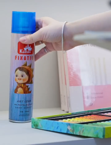 KUELOX Water-Based Fixative Spray 320ml for Oil Pastels & Oil Paint Smudge-Proof Prevents Fading