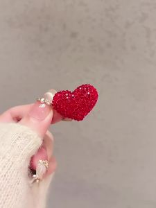 Exquisite Red Rhinestone Heart Shape Brooches For Women Lovers Love Full of Rhinestone Love Pins Valentine Gifts Accessories