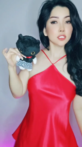 Đồ bộ mặc nhà phi lụa cao cấp Wannabe bộ short BSS64 bộ đùi nữ áo cổ yếm quần short đơn giản