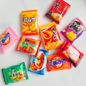 Mini Simulation Convenient Noodles Phone Case Hair Clip Handmade DIY Resin Jewelry Decorative Material Fashion Accessory
