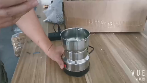 SG【READY STOCK】 Home Medicine Flour Powder Crusher Mill Grinding Machine Coffee Dry Food Grinder Small Household Powder Grinding Machine Cooking Mixer Mini Portable Powder Mill Bean Smash Machine Grinding 4 Blades High Power Multifunction 磨粉機打粉机