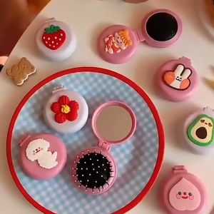 Cermin sisir bulat motif lucu cermin lipat bulat travel size kaca rias mini souvenir pernikahan