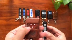 330/433Mhz Auto Gate Remote Control 4 Channel Garage Door Opener Remote Control Duplicator Clone Cloning Code Car Key