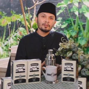 ETAWAKU PLATINUM SUSU KAMBING BUBUK ORIGINAL SEMBUHKAN PARU-PARU ASMA NYERI TULANG DAN SENDI 100% ORIGINAL ISI 200 gr