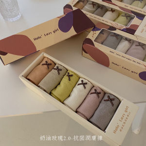 ชุดชั้นในผ้าฝ้ายสามเหลี่ยมเอวกลางสําหรับผู้หญิง ระบายอากาศได้ดี ไร้รอยต่อพร้อมรายละเอียดโบว์ สีบริสุทธิ์ สไตล์เรียบง่าย