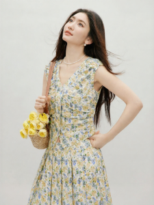 HOPESHOW | Cotton Sleeveless V-neck Floral Shirt