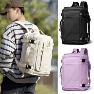 กระเป๋าเป้ทรงสี่เหลี่ยมเปิดปากกว้างจุของเยอะ พร้อมช่องเก็บของจัดระเบียบ วัสดุกันน้ำแข็งแรง ทนทานต่อการใช้งานหนัก เหมาะสำหรับท่องเที่ยวและธุรกิจ