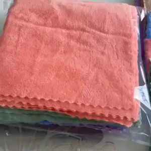 1PCS Highly Absorbent Soft Coral Fleece Microfiber Towel - Plush Texture for Daily Comfort Design