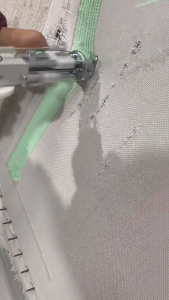 2-In-1 Electric Tufting Gun (Cut/Loop Pile) - Carpet Rug Maker Machine Adjustable Speed 5-40 Stitches/Sec DIY Craft Tool 100V-240V