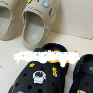 ขายดี การ์ตูนติดรองเท้าแตะ รองเท้าหัวโตมี 18 แบบรีบมาตำกัน