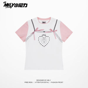 เสื้อยืดแขนสั้นทรงสลิมฟิตสำหรับผู้หญิง NELY ปักลายผีเสื้อ ทรงเข้ารูป ทรงเข้ารูป แขนสั้น คอกลม แฟชั่นฤดูร้อน