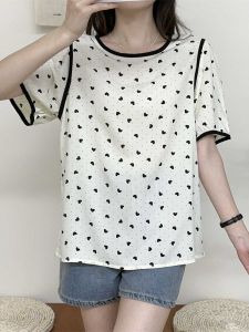 2024 ฤดูร้อนใหม่ผู้หญิงรอบคอแขนสั้นผ้าฝ้ายเสื้อยืดลําลองหลวม Fit Casual พิมพ์เสื้อเหนียว