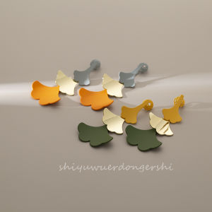 Long Leaf Maple Deco Color Contrast Earring Pins Womens Retro Enamel Tassel Drop Earrings High-End Sensation Mosquito Coil Tray