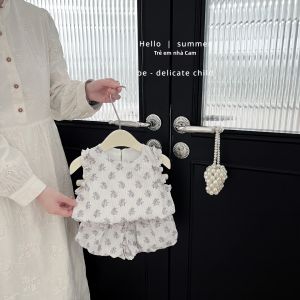 Bộ Đồ Hè Cho Bé Gái Không Tay Thoáng Khí Hoa Văn Chất Cotton Cao Cấp
