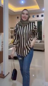 Kemeja Wanita Dewasa Motif Salur LD 110 Gratis Ongkir