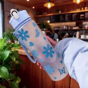 Bình Nước Thể Thao 750ml Mờ Màu Họa Tiết Nơ Dễ Thương - Nắp Đậy Chống Rò Rỉ Có Lò Xo Kèm Ống Hút Và Quai Xách Tiện Dụng Cho Hoạt Động Thể Thao Ngoài Trời