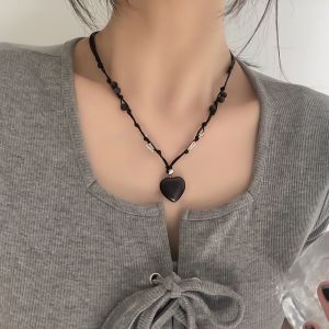 Y2K Black Love Heart Necklace Vintage Punk Pendant Choker for Womens Party Necklaces Jewelry Accessories