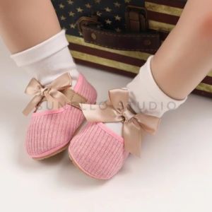 Sepatu Bayi Perempuan Prewalker Usia 0 - 12 Bulan Motif Pita