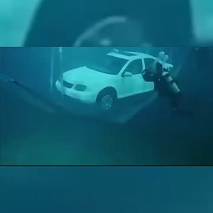 Dụng cụ thoát hiểm khẩn cấp3 in 1 nhỏ gọn dùng trong xe ô tô