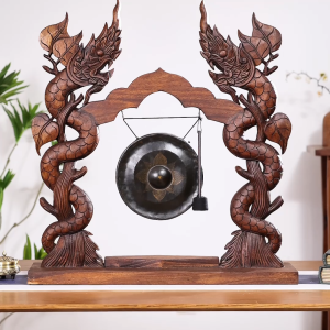 ของตกแต่งบ้าน รูปปั้นไม้แกะสลักไทยสไตล์รีโทร สำหรับตั้งห้องนั่งเล่น ห้องทำงาน หรือโถงทางเดิน งานไม้แท้ตั้งโต๊ะได้ พร้อมฆ้องทองเหลือง