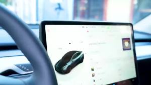 Giá đỡ điện thoại hút chân không từ tính sạc không dây thông minh mới Giá đỡ xoay 360 ° Bộ Tản Nhiệt bán dẫn RGB cho Iphone Samsung Huawei