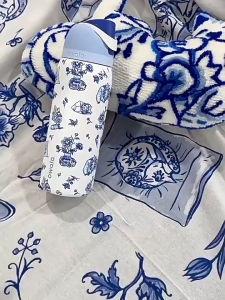 Owala FreeSip Urban Outfitters Exclusive Cat & Dog Themed Tumbler 24oz 32oz Insulated Leak Proof Stainless Steel