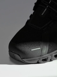 ON Running Cloud 6 รองเท้าเดินแบบลำลอง ระบายอากาศได้ดี สวมใส่สบาย น้ำหนักเบาเป็นพิเศษ และใช้งานได้หลากหลาย