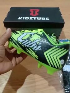 KIDZTUBS Sepatu Bola Sepatu Sepak Bola Anak Laki Laki Sepatu Bola 2004102524