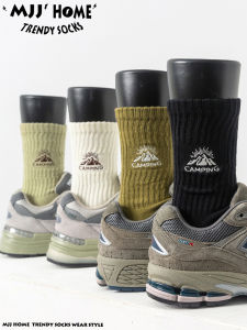 Retro American Cotton Socks Mens Long Socks Thickened Mid-Calf Outdoor Climbing Socks for Autumn And Winter Mens Sports