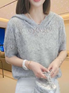 เสื้อยืดถักคอวีทรงหลวมแขนสั้นสไตล์เกาหลีสำหรับผู้หญิงในช่วงฤดูร้อน เสื้อผ้าทำงานสไตล์ลำลอง