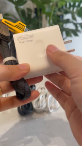 Cốc sạc - Củ sạc nhanh 160W màu trắng chân dẹt  3 cổng ra USB-2type C TẶNG Cáp sạc nhanh 65W 4in1 tiện dụng cho tất cả Điện thoại