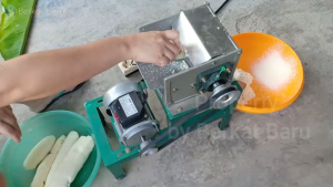Mesin Parut kelapa Listrik bearing UCF KLU150D/Mesin Parut mini/Mesin parutan portabel