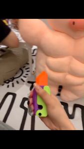 3D printed glow-in-the-dark carrot Knife Adult entertaining stress relief toy Childrens Fun interest toy Gravity Knife Retractable Glow knife Portable carrot knife comb and gyro glow-in gift