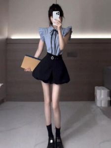 CHANGTONG | Bộ đồ hai mảnh phong cách đại học màu xanh áo sơ mi và chân váy ngắn quần short cotton POLO cổ nút mùa hè giảm tuổi
