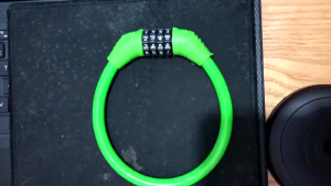 Khóa Xe Đạp Thể Thao Tròn Amalife Chống Trộm Lõi Thép 4 Số An Toàn Không Cần Chìa Khóa Tiện Lợi