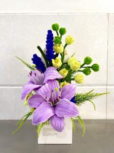 Quà tặng- hộp đựng hoa kẽm nhung cao 35cm