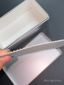 Food Grade Corrugated Paper Liner Pad Shockproof Oilproof Cookie Cushion Pad Tin Box Surrounding Partition 防震防油饼干铁盒缓冲纸垫